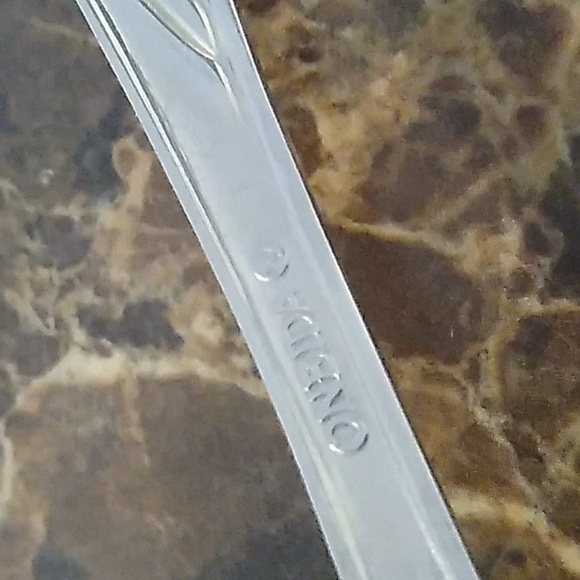 Oneida Camber 2 Dinner Forks Flatware - Picture 7 of 7